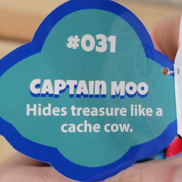 Cows vs Aliens: #031 Captain Moo - w/ tag - Picture 2 of 4